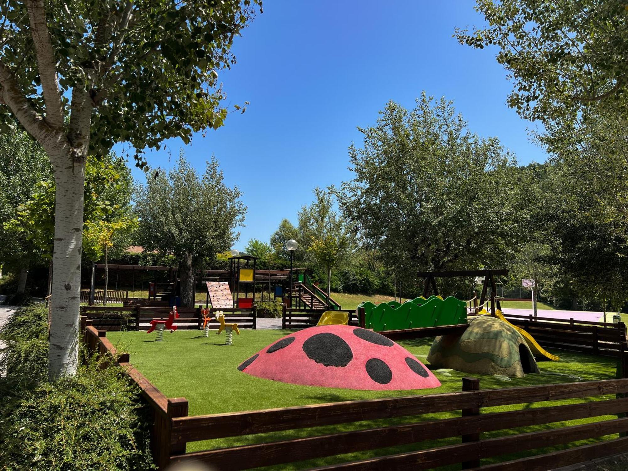 Borredá Camping Riera Merles מראה חיצוני תמונה